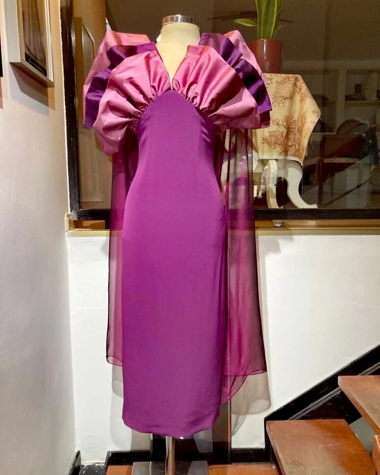 Diseño y personalización de vestidos de fiesta para madrinas e invitadas en Pozuelo de Alarcón -Maribel Vilches